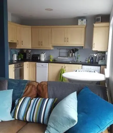 Daire City Lovely 2 Bed *